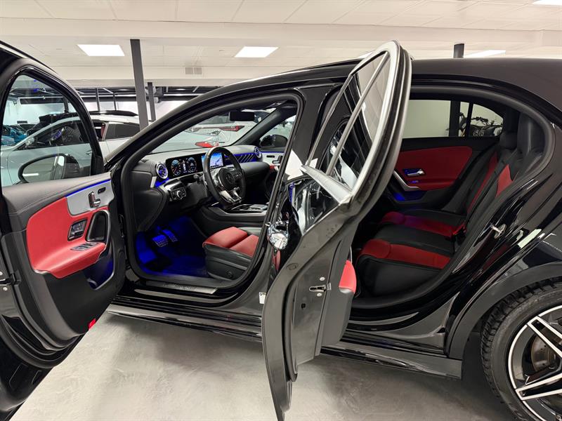 mercedes-benz AMG A 35 2022 - 11
