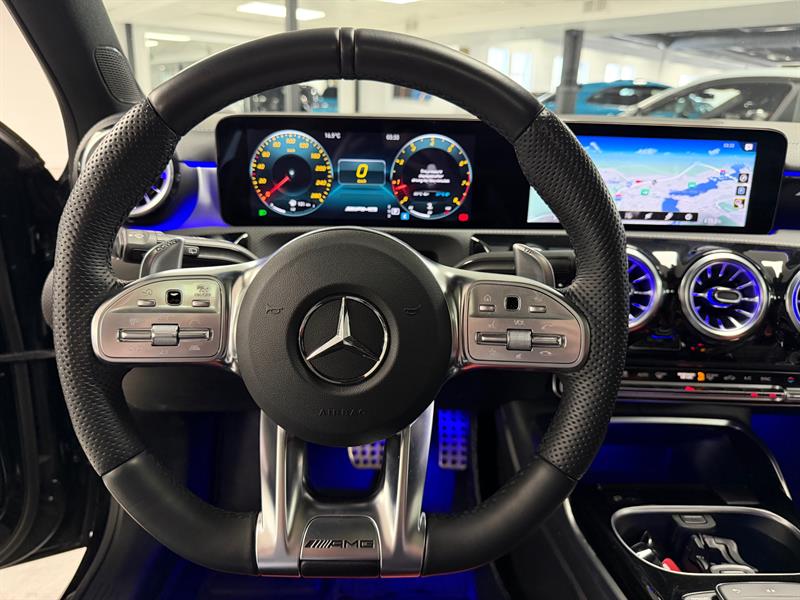 mercedes-benz AMG A 35 2022 - 24