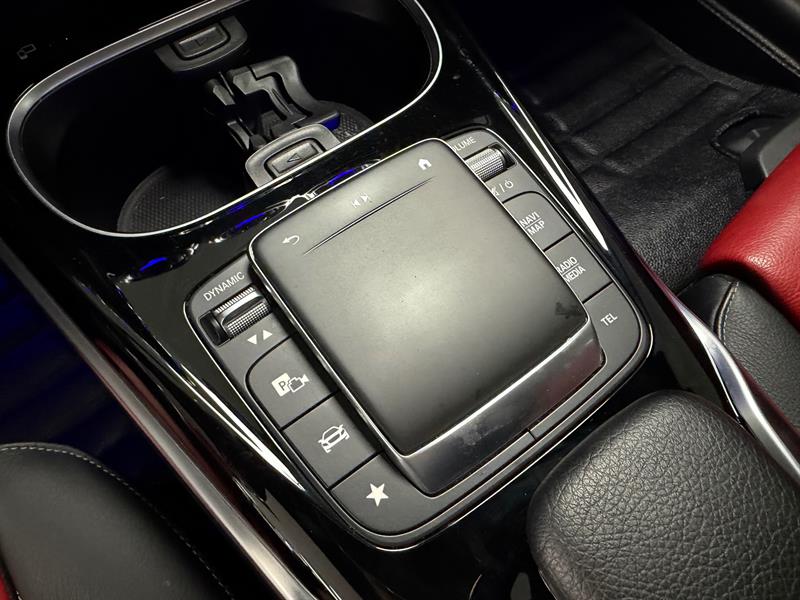 mercedes-benz AMG A 35 2022 - 26