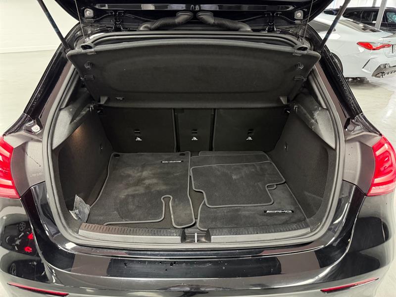 mercedes-benz AMG A 35 2022 - 31