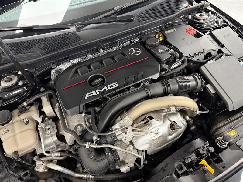 mercedes-benz AMG A 35 2022 - 35