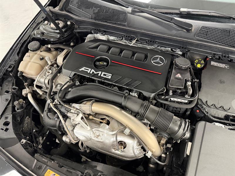 mercedes-benz AMG A 35 2022 - 36