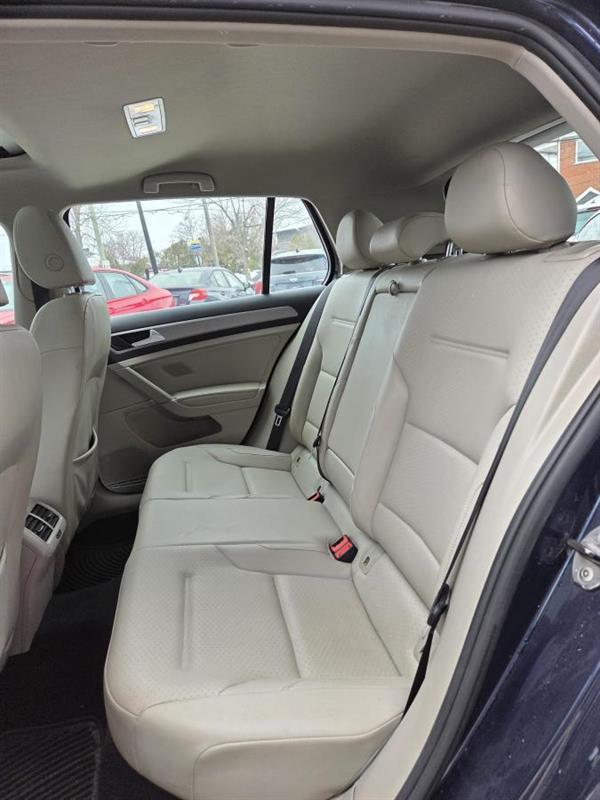 2016 Volkswagen Golf - Image 13