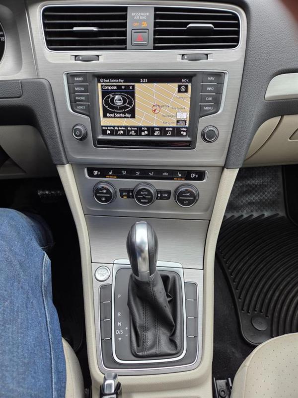 2016 Volkswagen Golf - Image 21