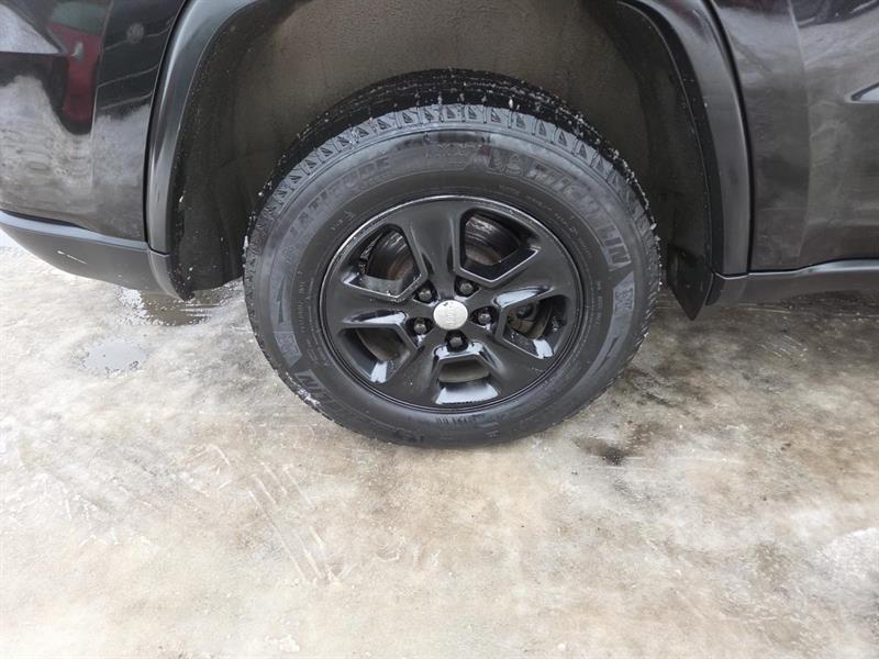 2016 Jeep Grand Cherokee - Image 8