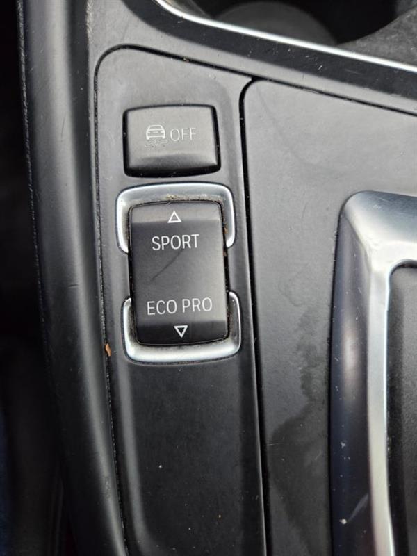 2015 Bmw 3 Series - Image 22