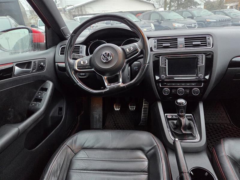 2017 Volkswagen Jetta - Image 14