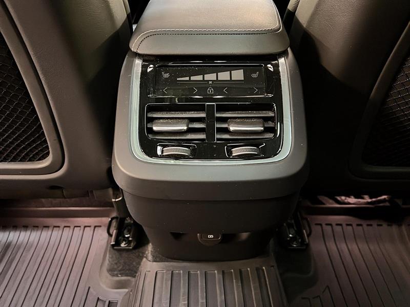 volvo XC60 2022 - 11