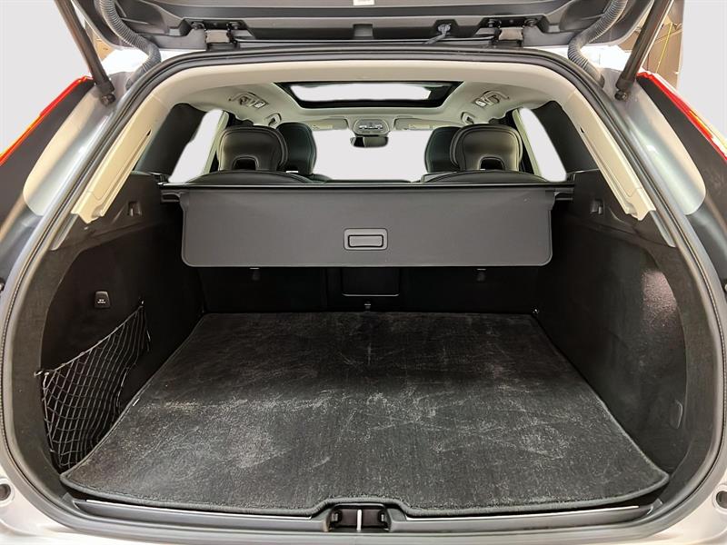 volvo XC60 2022 - 14
