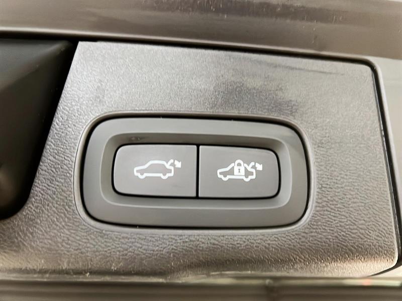 volvo XC60 2022 - 15