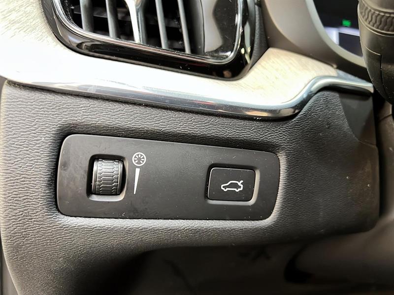 volvo XC60 2022 - 24