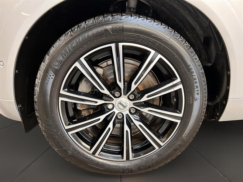 volvo XC60 2022 - 32