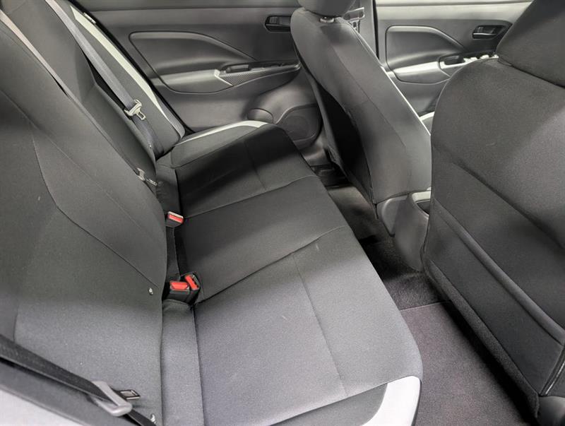 nissan Versa 2025 - 12
