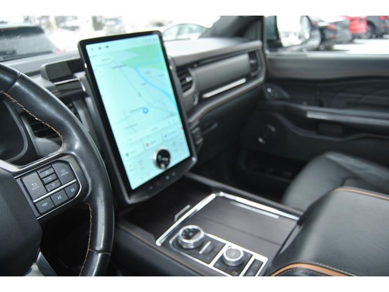 2022 Ford Expedition - Image 16