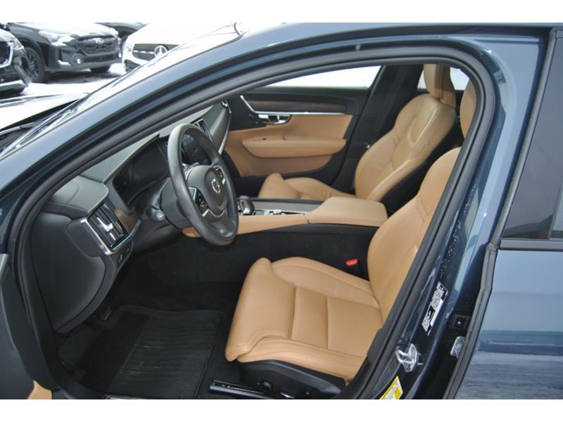 2022 Volvo V90 - Image 9