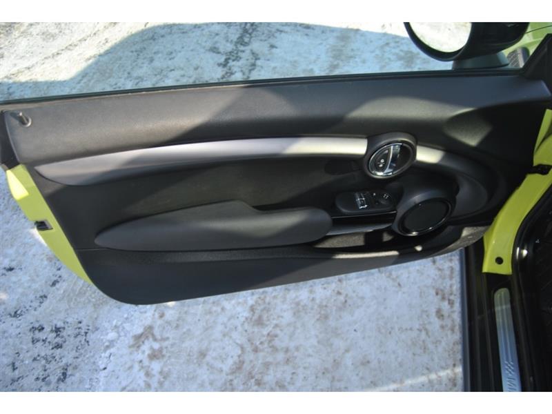 2023 Mini 3 Door - Image 11