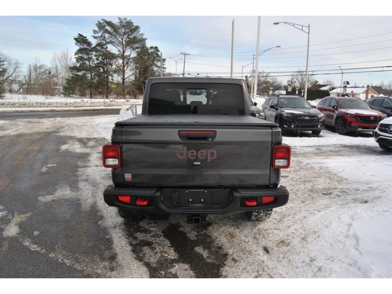 2022 Jeep Gladiator - Image 4