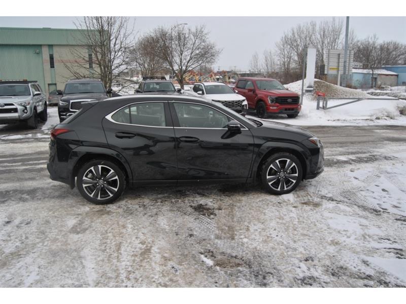 2024 Lexus UX - Image 6