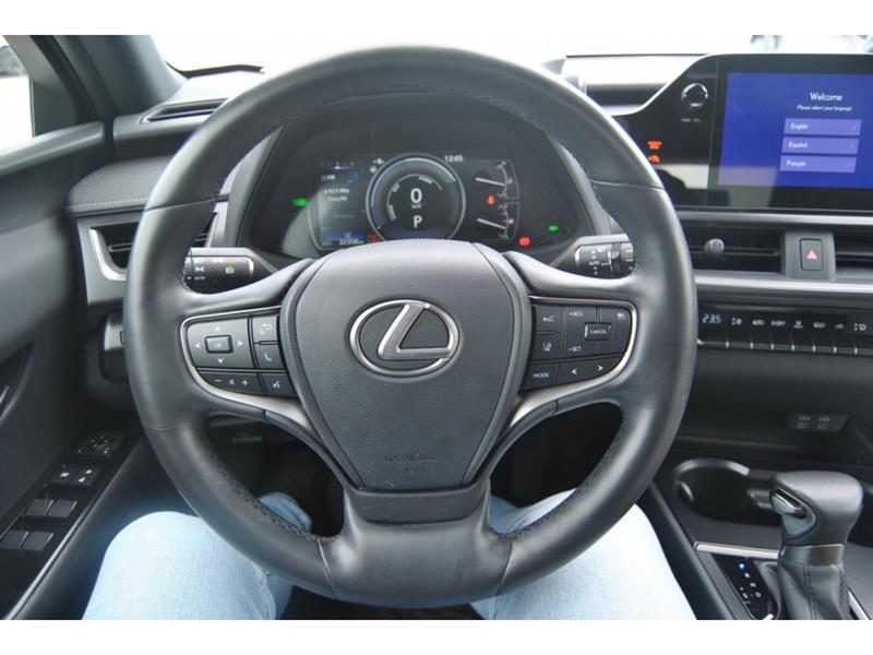 2024 Lexus UX - Image 14