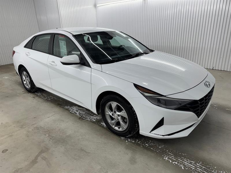 2022 Hyundai Elantra - Image 10