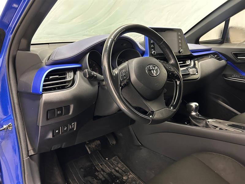 2020 Toyota C-HR - Image 13