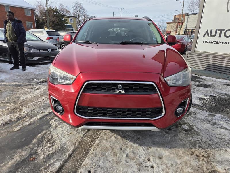 2015 Mitsubishi RVR - Image 2