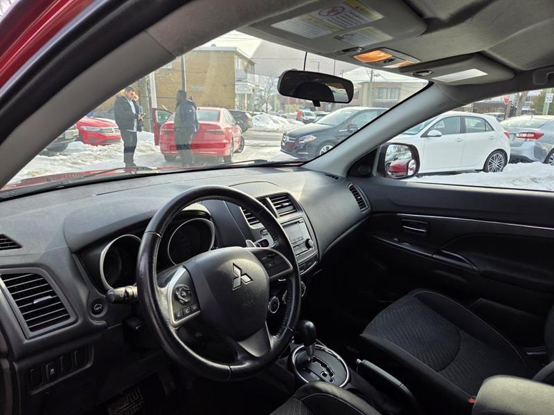 2015 Mitsubishi RVR - Image 15