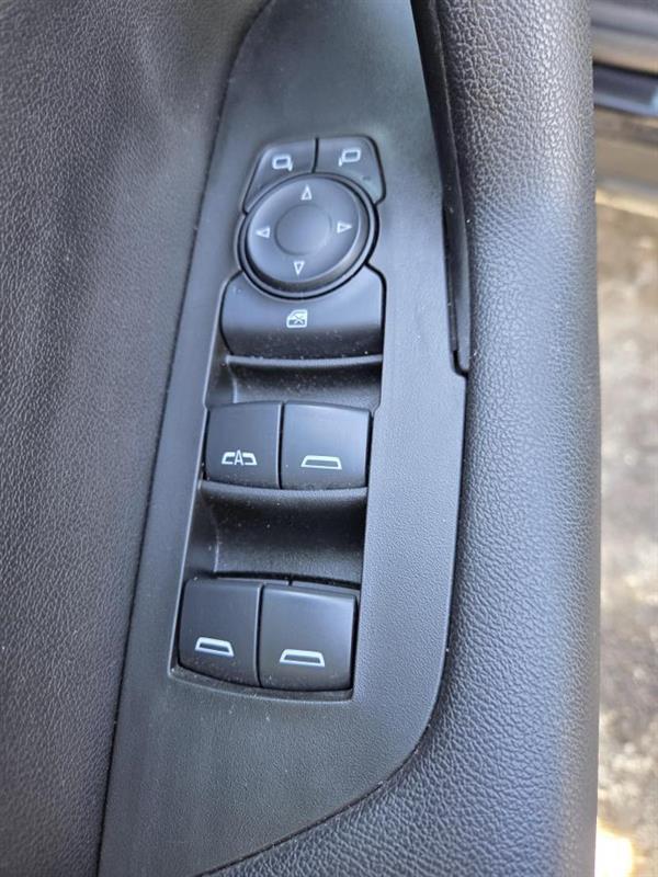 2021 Chevrolet Blazer - Image 17