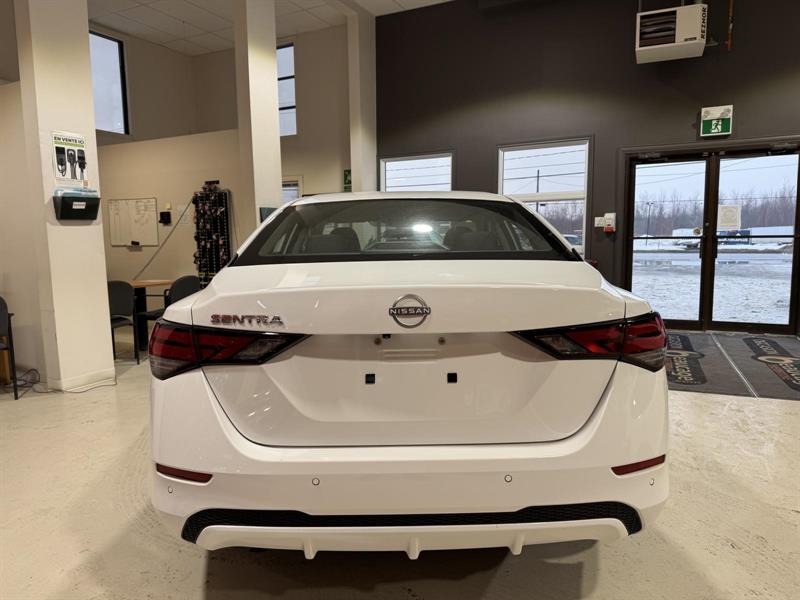 nissan Sentra 2024 - 5