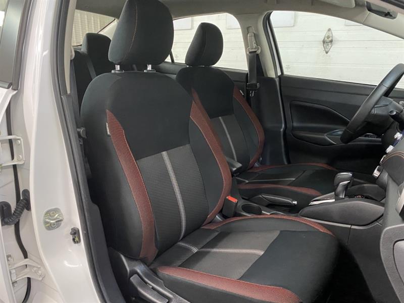 nissan Versa 2024 - 16