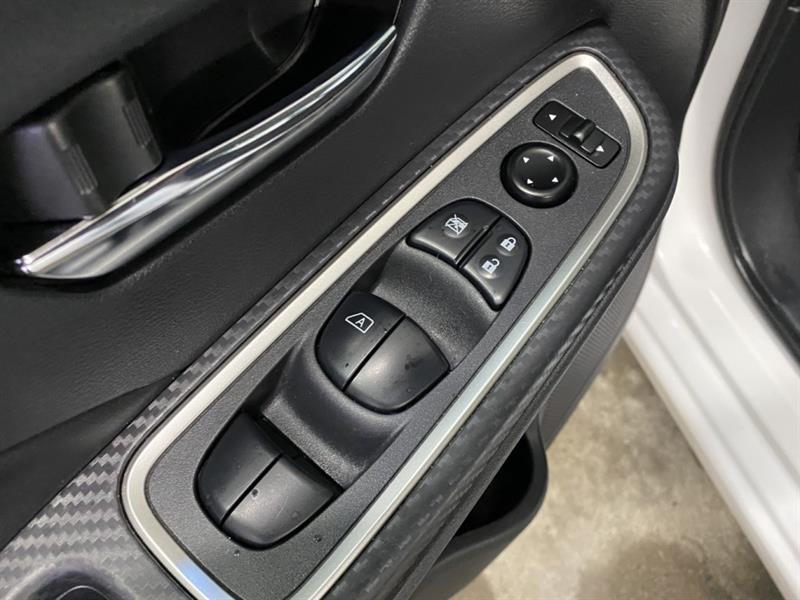 nissan Versa 2024 - 27