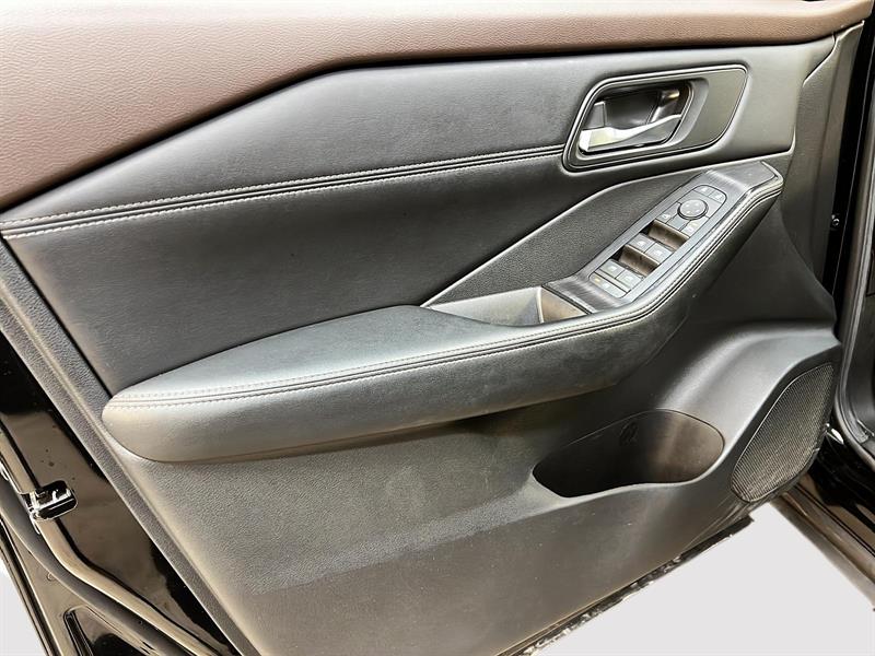 nissan Rogue 2023 - 25
