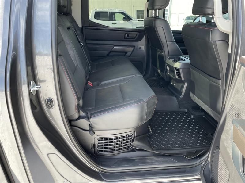 toyota Tundra Hybrid 2023 - 32