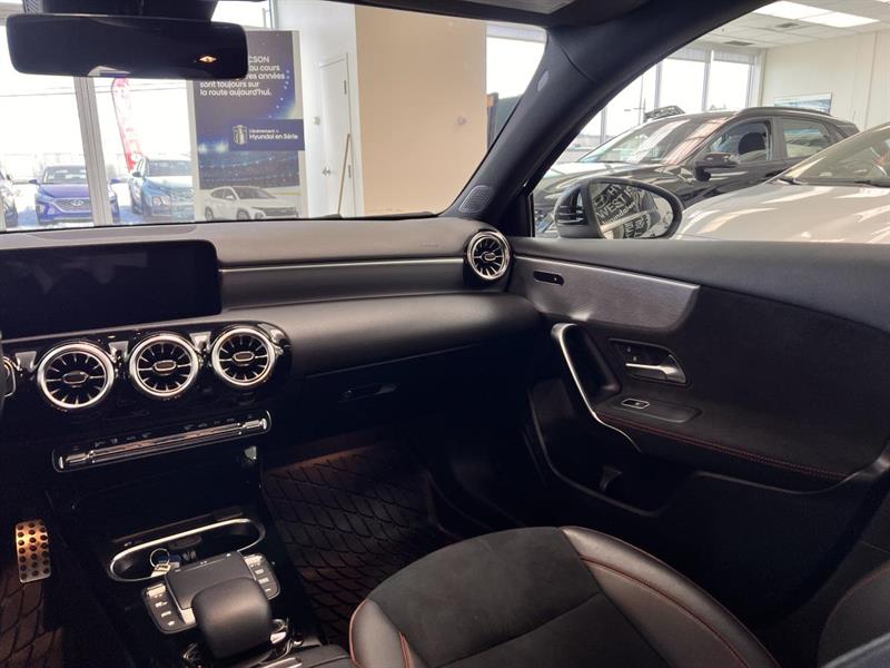 mercedes-benz A 250 2022 - 14