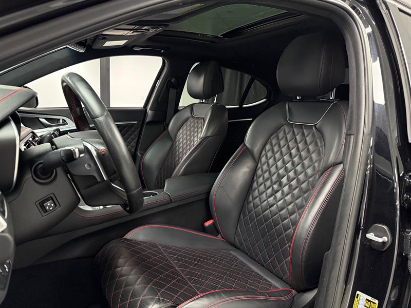genesis G70 2021 - 11