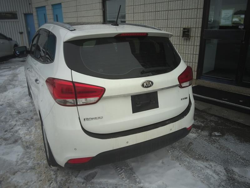 kia Rondo 2014 - 6