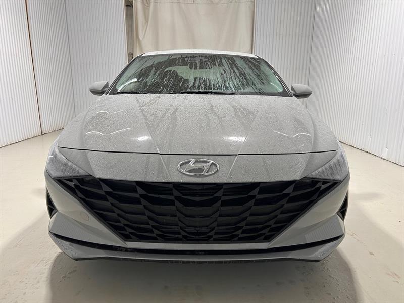 hyundai Elantra 2022 - 2