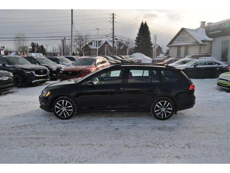 2017 Volkswagen Golf - Image 2