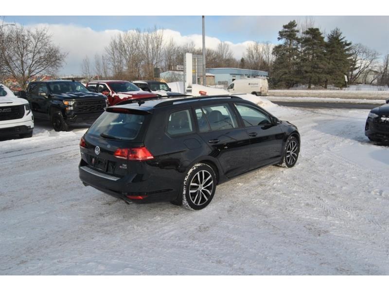 2017 Volkswagen Golf - Image 5