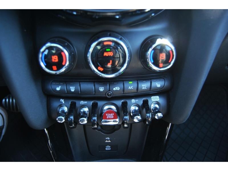 2023 Mini 3 Door - Image 19