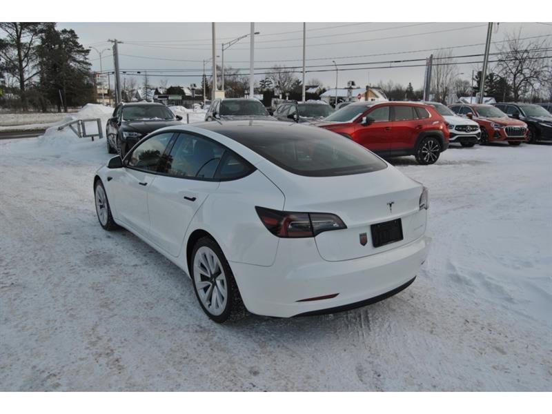 2022 Tesla Model 3 - Image 3