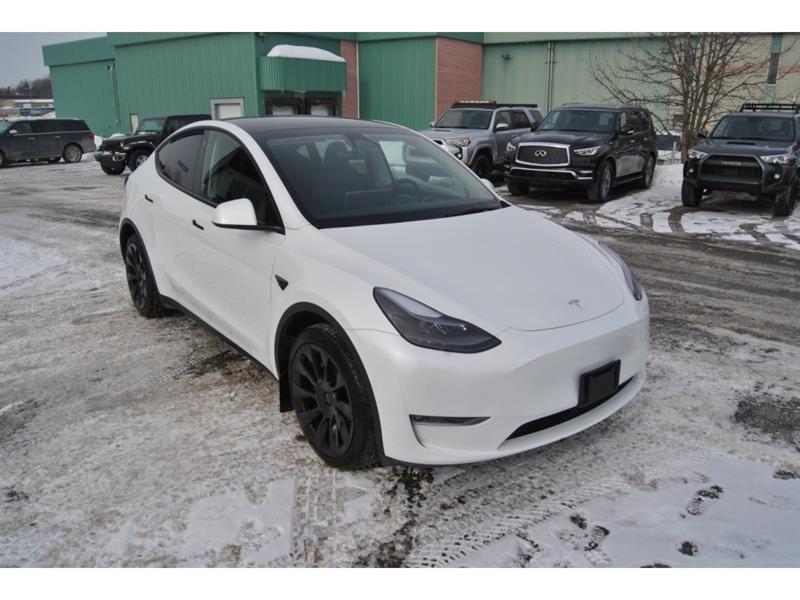 2022 Tesla Model Y - Image 7