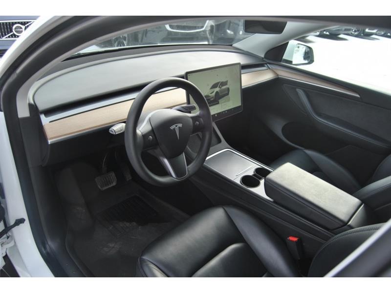 2022 Tesla Model Y - Image 13