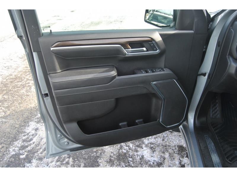 2023 Chevrolet Silverado 1500 - Image 11