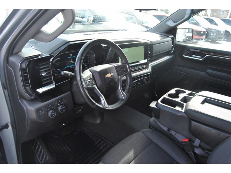 2023 Chevrolet Silverado 1500 - Image 12