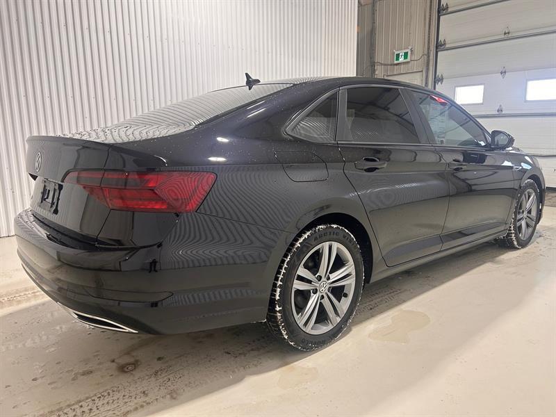 2021 Volkswagen Jetta - Image 5