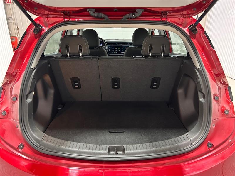 2023 Chevrolet Bolt - Image 15