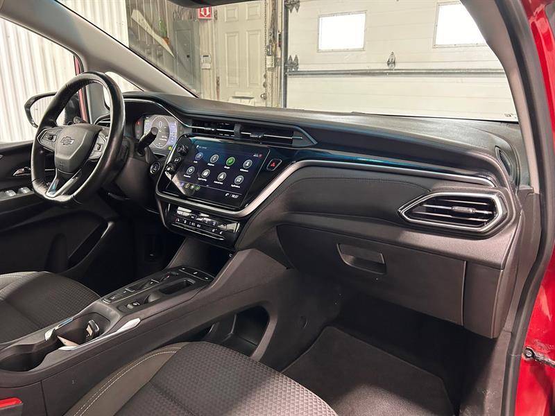 2023 Chevrolet Bolt - Image 18