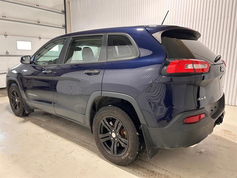 2015 Jeep Grand Cherokee - Image 10