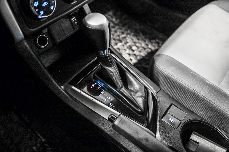 2017 Toyota Corolla - Image 20